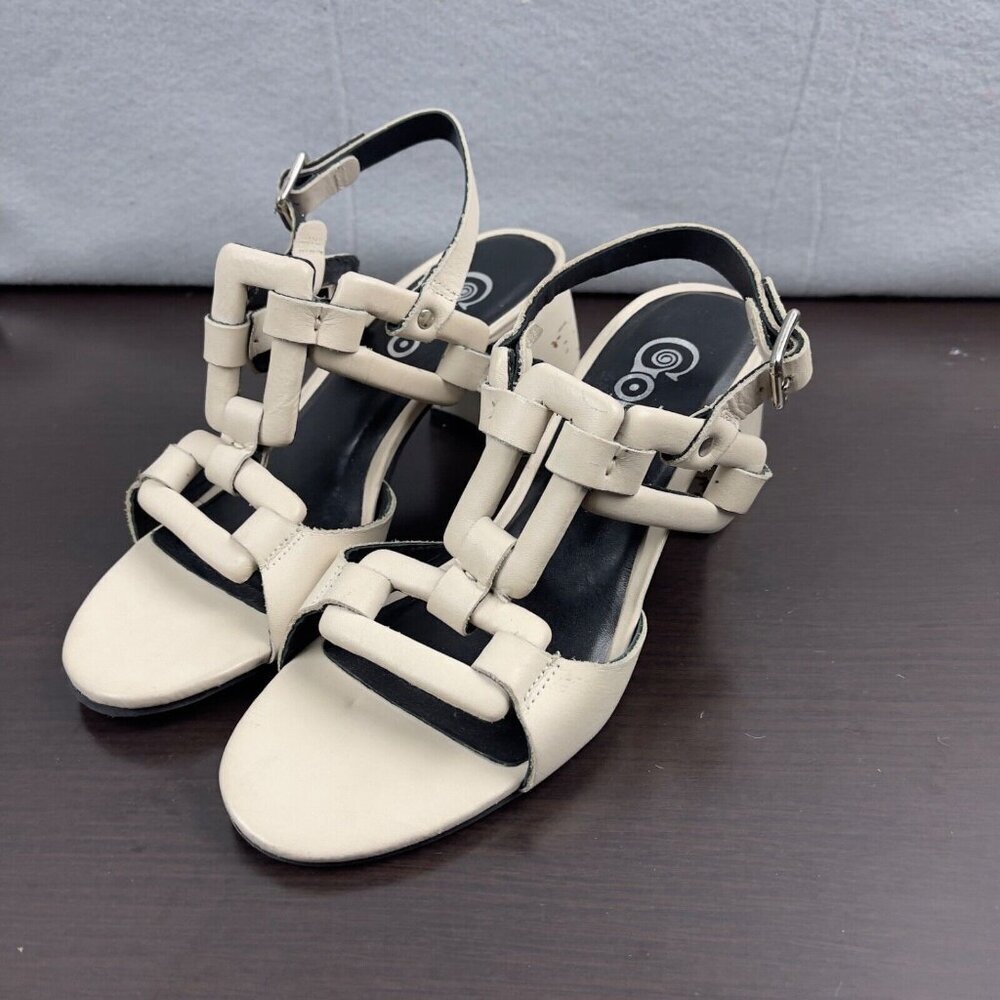 Golo Sandle Heel Tan Size 7.5